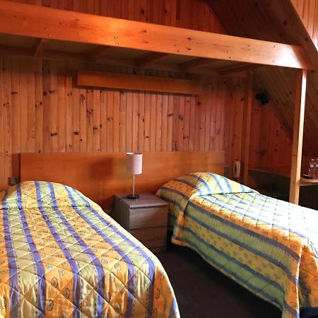 Logis Hotel & Restaurant - Auberge De La Foret Hazebrouck Esterno foto