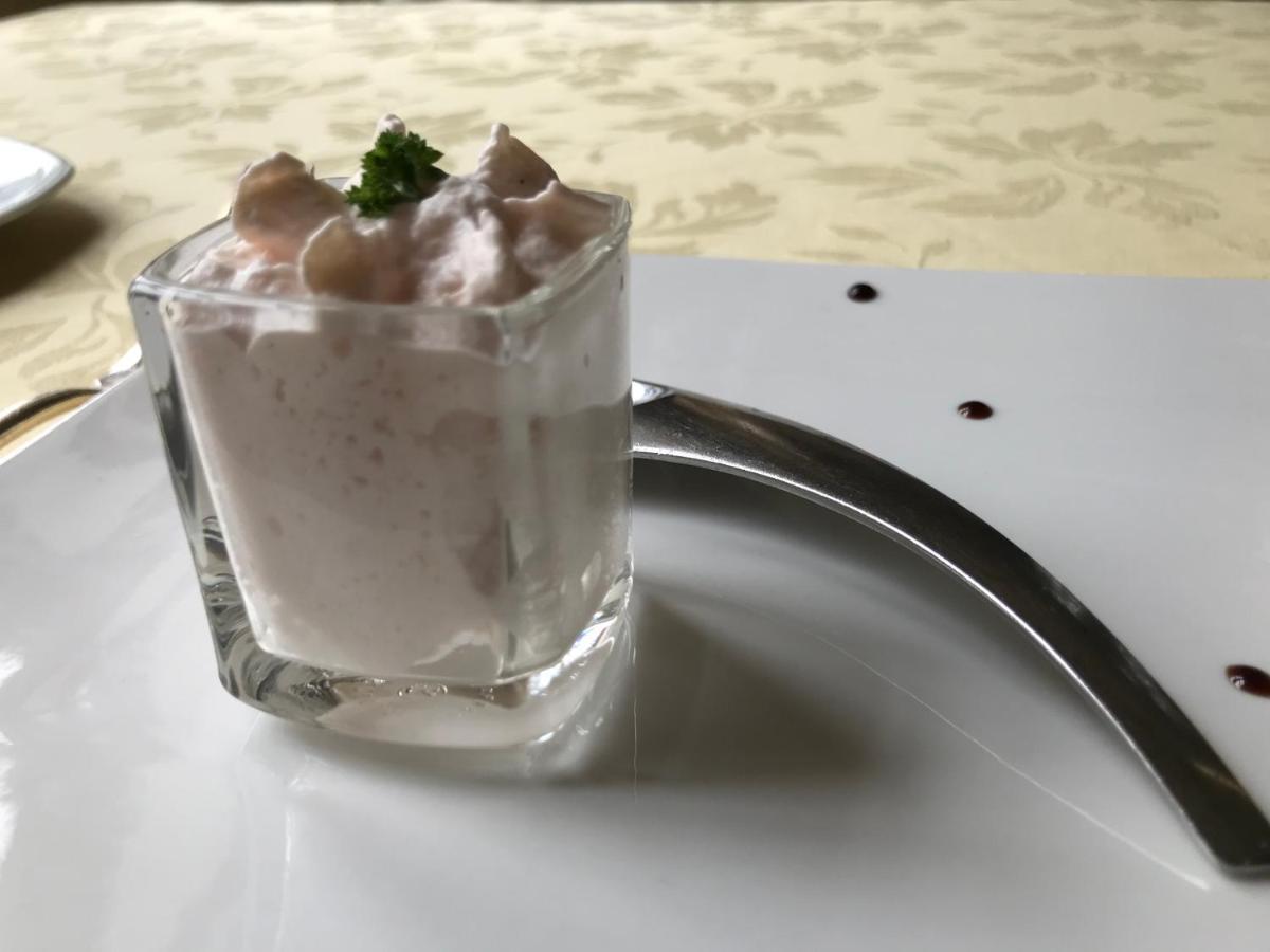 Logis Hotel & Restaurant - Auberge De La Foret Hazebrouck Esterno foto