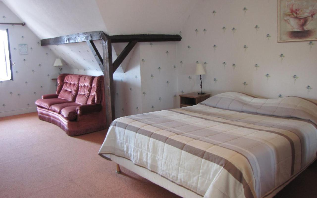 Logis Hotel & Restaurant - Auberge De La Foret Hazebrouck Esterno foto