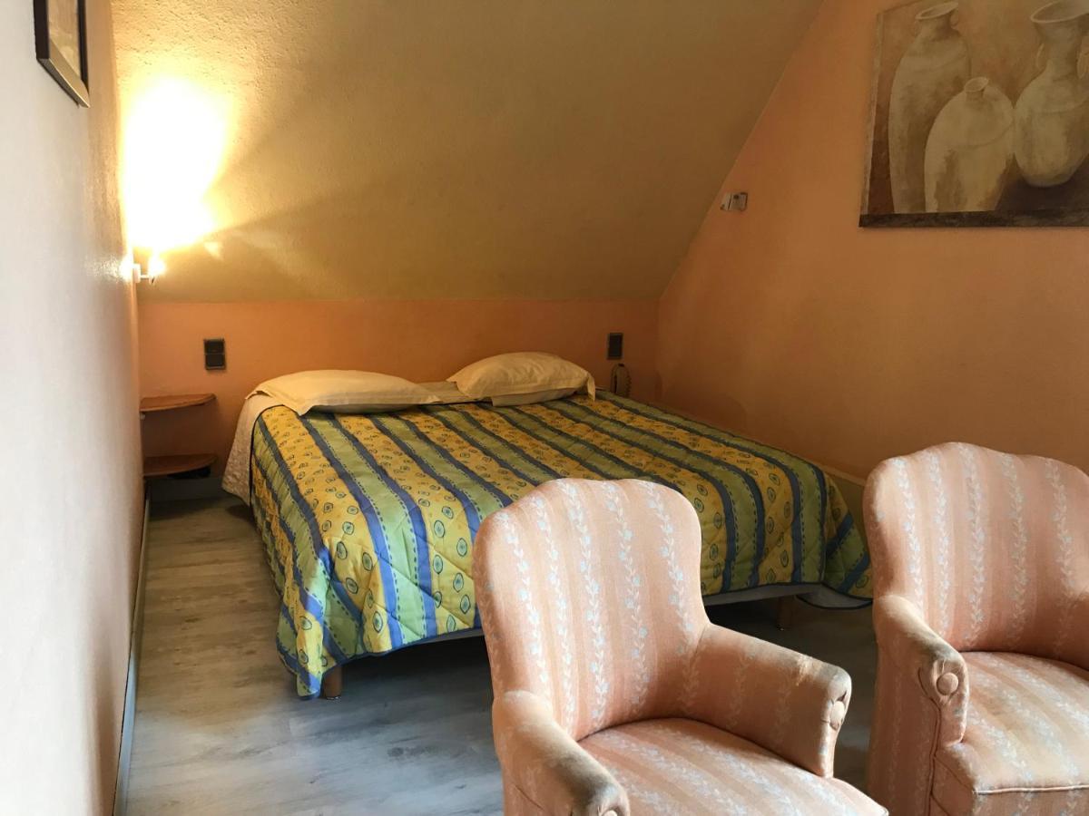 Logis Hotel & Restaurant - Auberge De La Foret Hazebrouck Esterno foto