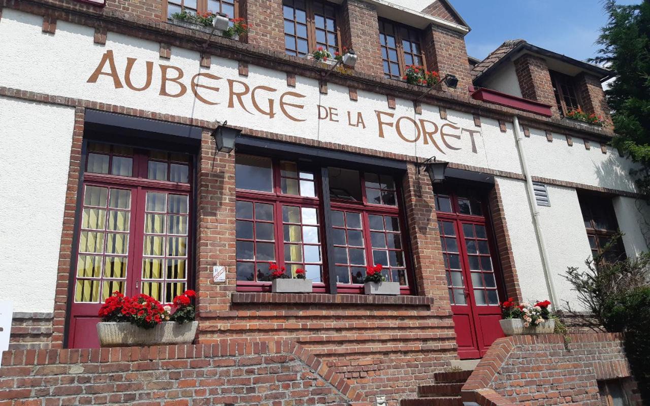 Logis Hotel & Restaurant - Auberge De La Foret Hazebrouck Esterno foto
